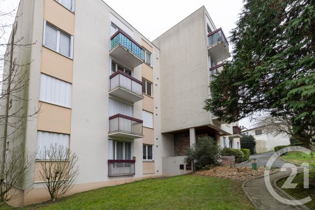 Appartement F2 à louer - 2 pièces - 50.06 m2 - MONTGERON - 91 - ILE-DE-FRANCE - Century 21 Bellimmo