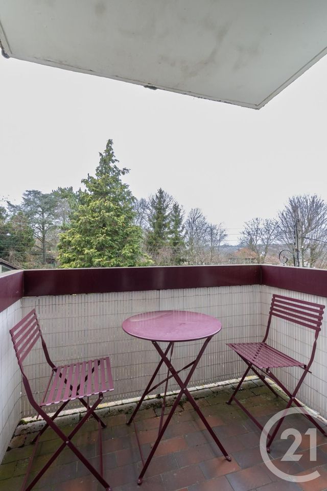 Appartement F2 à louer - 2 pièces - 50.06 m2 - MONTGERON - 91 - ILE-DE-FRANCE - Century 21 Bellimmo