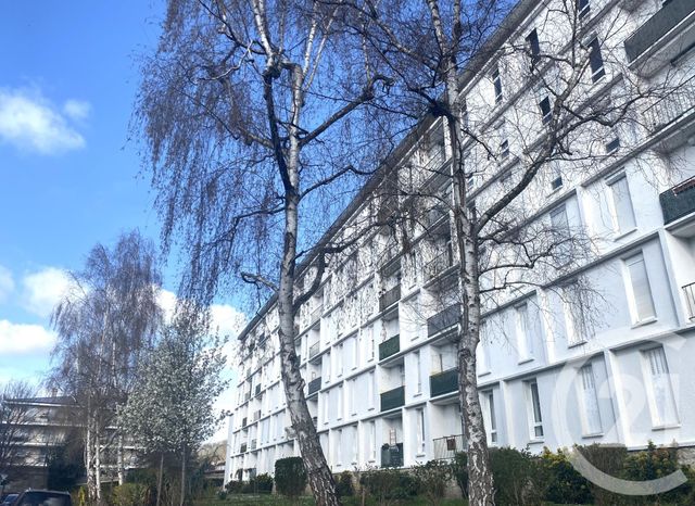 Appartement F4 à louer - 4 pièces - 56.81 m2 - YERRES - 91 - ILE-DE-FRANCE - Century 21 Bellimmo