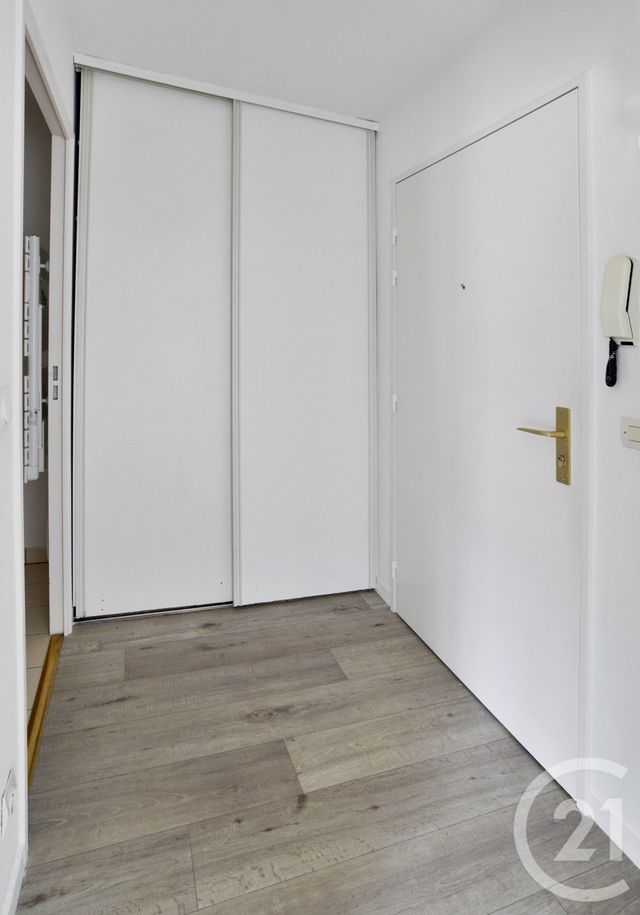 Appartement F1 à vendre - 1 pièce - 34.0 m2 - CROSNE - 91 - ILE-DE-FRANCE - Century 21 Bellimmo