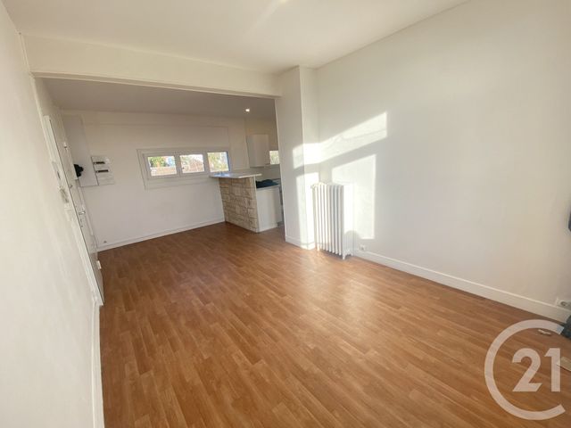 Appartement F3 à louer - 3 pièces - 48.28 m2 - YERRES - 91 - ILE-DE-FRANCE - Century 21 Bellimmo