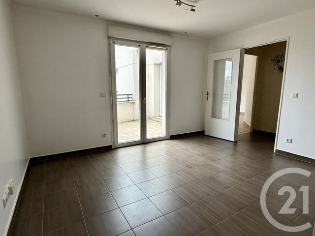 Appartement F2 à vendre - 2 pièces - 42.0 m2 - VIGNEUX SUR SEINE - 91 - ILE-DE-FRANCE - Century 21 Bellimmo
