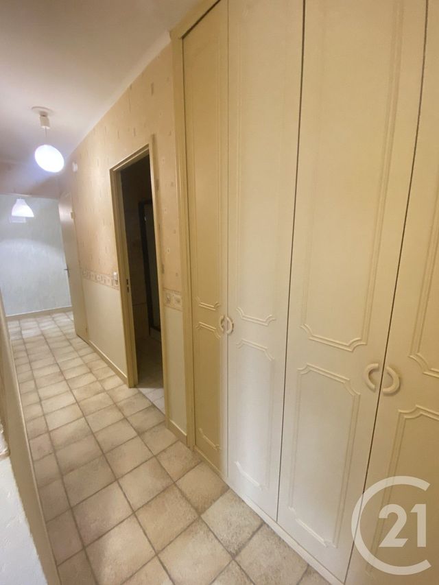 Appartement F2 à louer - 2 pièces - 52.8 m2 - YERRES - 91 - ILE-DE-FRANCE - Century 21 Bellimmo
