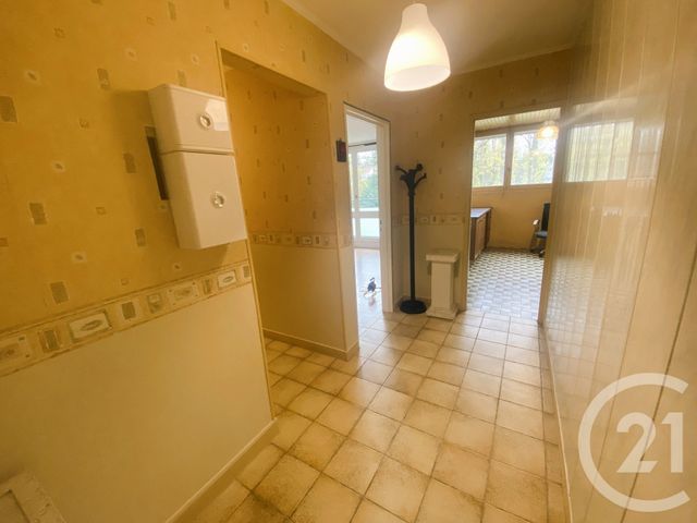 Appartement F2 à louer - 2 pièces - 52.8 m2 - YERRES - 91 - ILE-DE-FRANCE - Century 21 Bellimmo