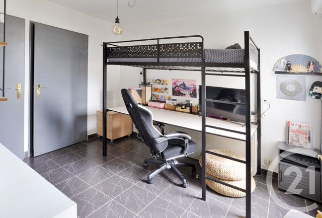 Appartement F2 à vendre - 2 pièces - 43.82 m2 - VIGNEUX SUR SEINE - 91 - ILE-DE-FRANCE - Century 21 Bellimmo