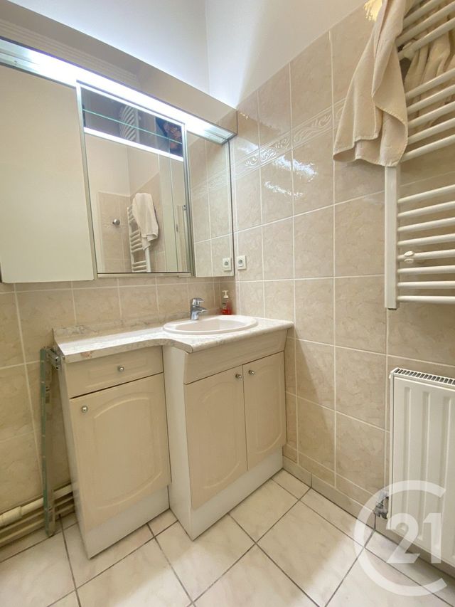 Appartement F3 à louer - 3 pièces - 74.77 m2 - YERRES - 91 - ILE-DE-FRANCE - Century 21 Bellimmo
