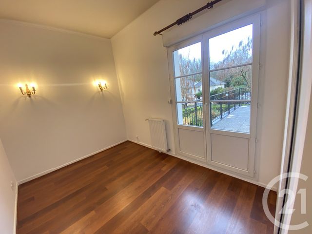 Appartement F3 à louer - 3 pièces - 74.77 m2 - YERRES - 91 - ILE-DE-FRANCE - Century 21 Bellimmo