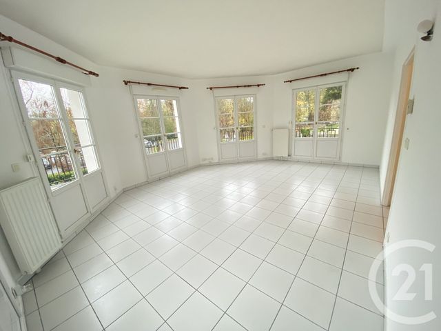 Appartement F3 à louer - 3 pièces - 74.77 m2 - YERRES - 91 - ILE-DE-FRANCE - Century 21 Bellimmo