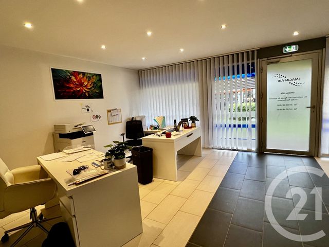 Appartement Local à vendre - 1 pièce - 39.78 m2 - YERRES - 91 - ILE-DE-FRANCE - Century 21 Bellimmo