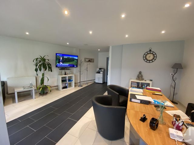 Appartement Local à vendre - 1 pièce - 39.78 m2 - YERRES - 91 - ILE-DE-FRANCE - Century 21 Bellimmo