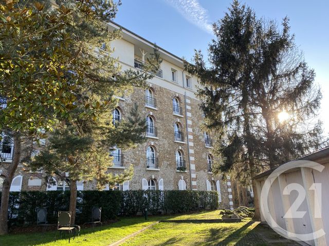 Appartement F4 à louer - 4 pièces - 109.58 m2 - CROSNE - 91 - ILE-DE-FRANCE - Century 21 Bellimmo