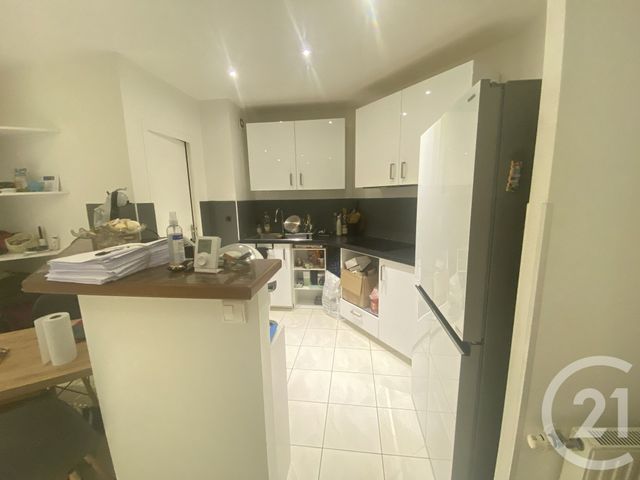 Appartement F3 à louer - 3 pièces - 60.49 m2 - DRAVEIL - 91 - ILE-DE-FRANCE - Century 21 Bellimmo