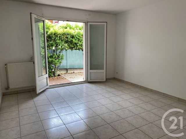 Appartement F2 à louer - 2 pièces - 47.61 m2 - BRUNOY - 91 - ILE-DE-FRANCE - Century 21 Bellimmo