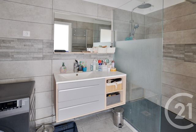 Appartement F3 à louer - 3 pièces - 66.47 m2 - MONTGERON - 91 - ILE-DE-FRANCE - Century 21 Bellimmo