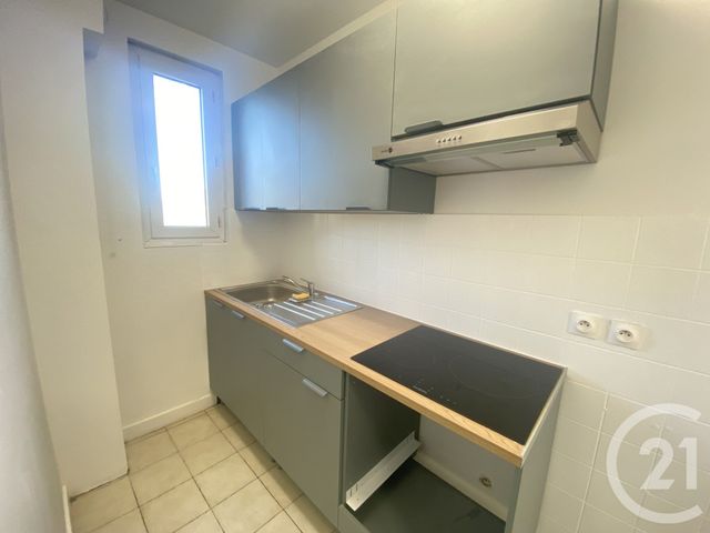 Appartement F3 à louer - 3 pièces - 66.24 m2 - VILLENEUVE LE ROI - 94 - ILE-DE-FRANCE - Century 21 Bellimmo