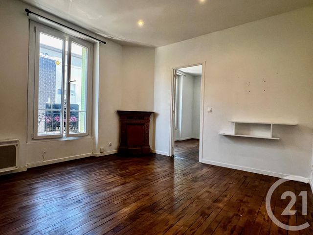 Appartement F2 à vendre - 2 pièces - 36.01 m2 - CROSNE - 91 - ILE-DE-FRANCE - Century 21 Bellimmo