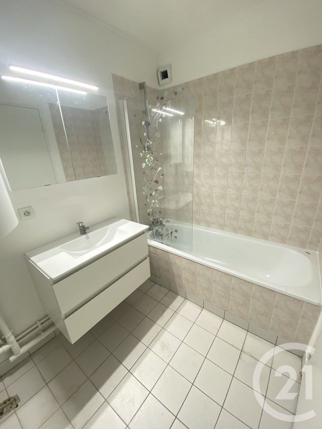 Appartement F2 à louer - 2 pièces - 47.1 m2 - DRAVEIL - 91 - ILE-DE-FRANCE - Century 21 Bellimmo