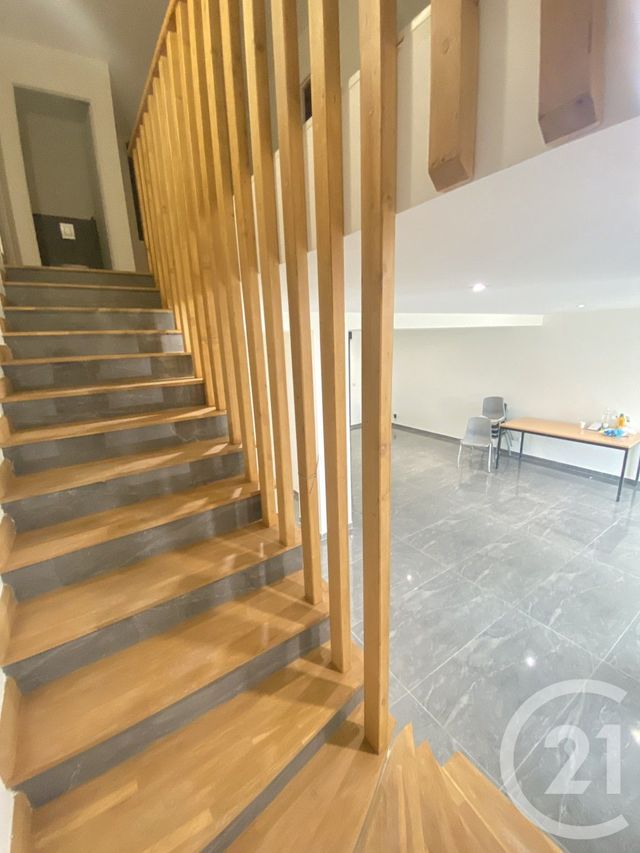 maison à louer - 4 pièces - 118.1 m2 - CROSNE - 91 - ILE-DE-FRANCE - Century 21 Bellimmo