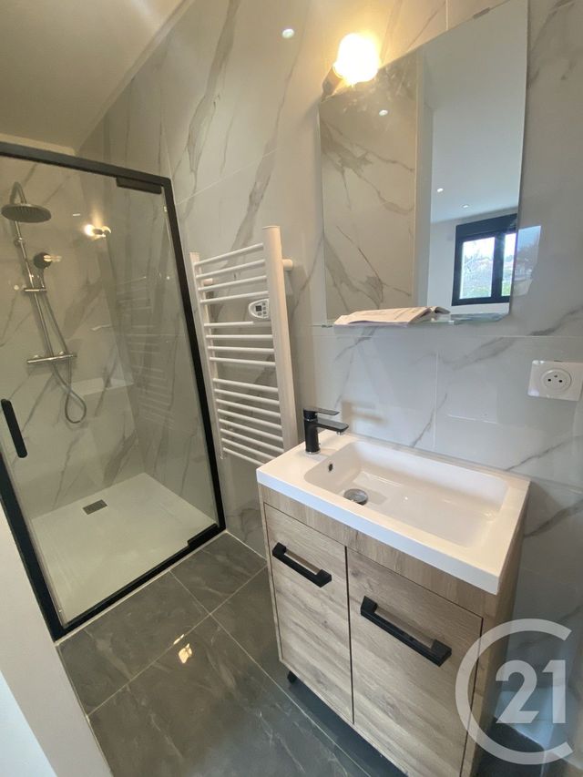 maison à louer - 4 pièces - 118.1 m2 - CROSNE - 91 - ILE-DE-FRANCE - Century 21 Bellimmo