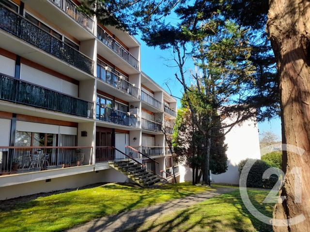 Appartement F3 à vendre - 3 pièces - 66.41 m2 - MONTGERON - 91 - ILE-DE-FRANCE - Century 21 Bellimmo
