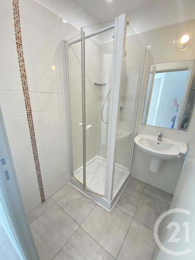 Appartement F2 à louer - 2 pièces - 43.24 m2 - DRAVEIL - 91 - ILE-DE-FRANCE - Century 21 Bellimmo