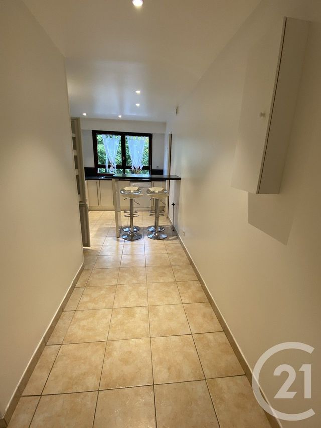 Appartement F3 à louer - 3 pièces - 72.83 m2 - YERRES - 91 - ILE-DE-FRANCE - Century 21 Bellimmo