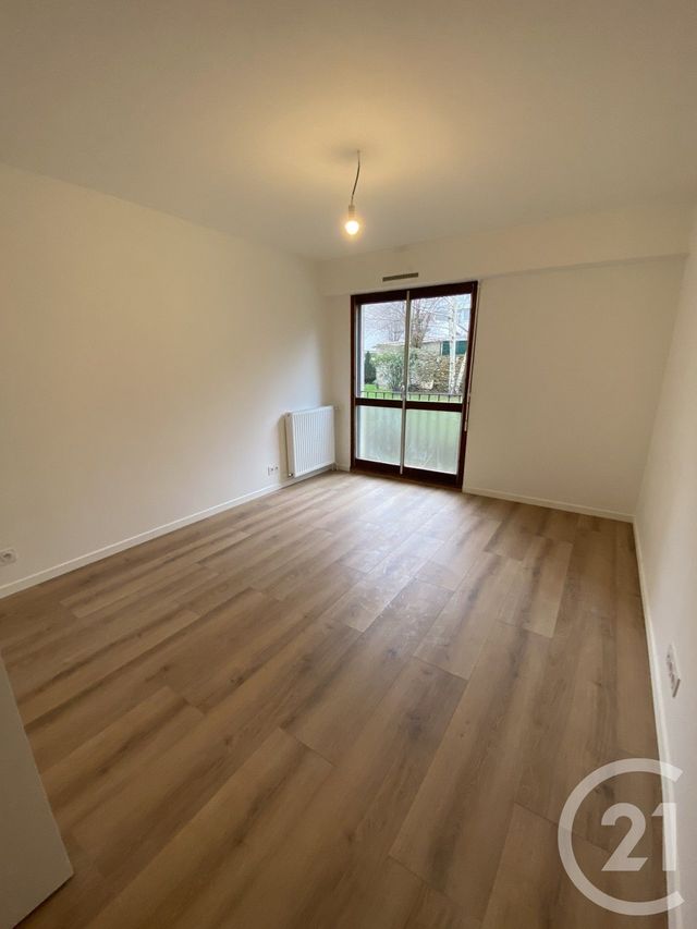 Appartement F3 à louer - 3 pièces - 62.0 m2 - MONTGERON - 91 - ILE-DE-FRANCE - Century 21 Bellimmo