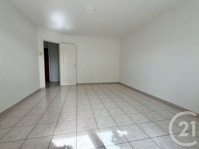 Appartement F2 à vendre - 2 pièces - 47.55 m2 - BRUNOY - 91 - ILE-DE-FRANCE - Century 21 Bellimmo