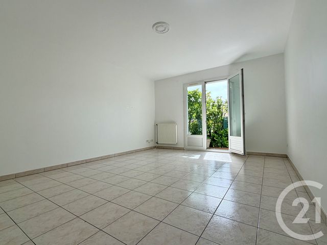 Appartement F2 à vendre - 2 pièces - 47.55 m2 - BRUNOY - 91 - ILE-DE-FRANCE - Century 21 Bellimmo