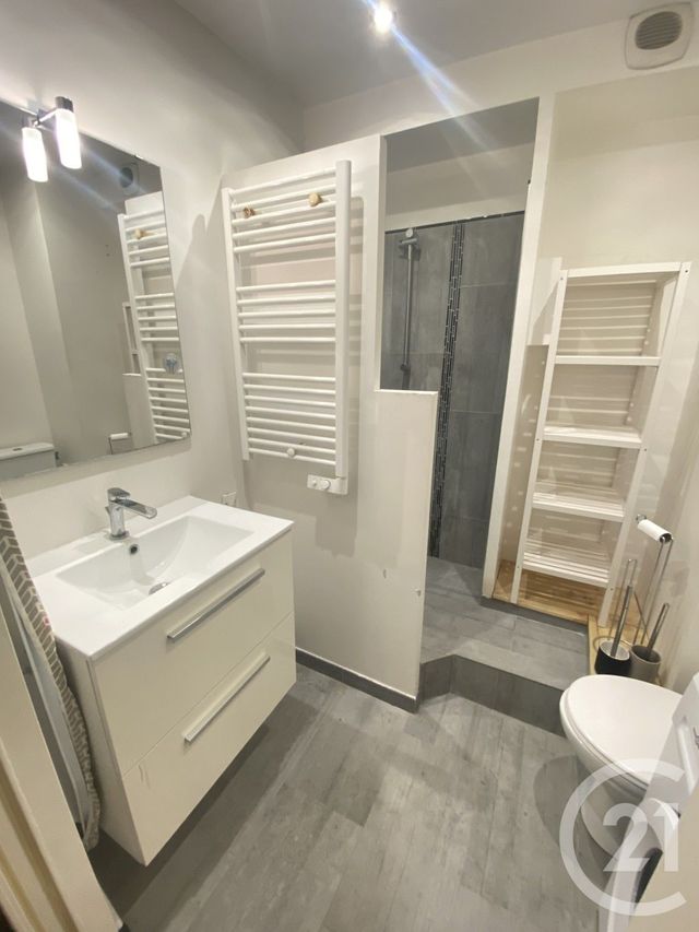 Appartement F1 à louer - 1 pièce - 27.69 m2 - YERRES - 91 - ILE-DE-FRANCE - Century 21 Bellimmo