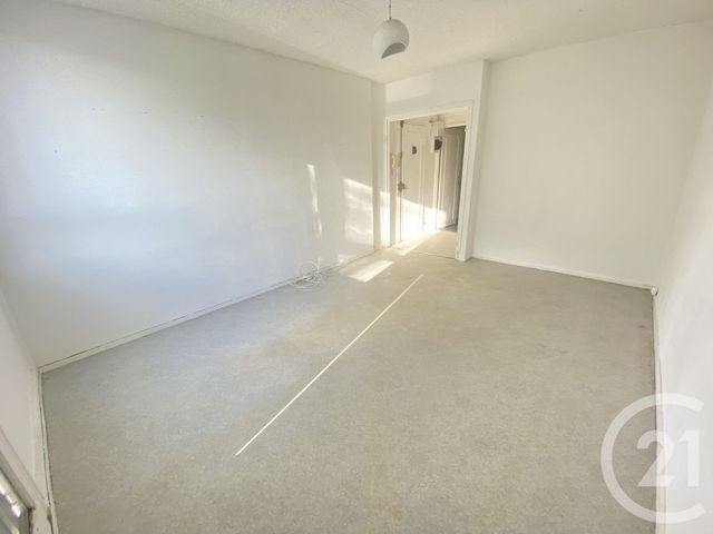 Appartement F3 à louer - 3 pièces - 57.02 m2 - CROSNE - 91 - ILE-DE-FRANCE - Century 21 Bellimmo