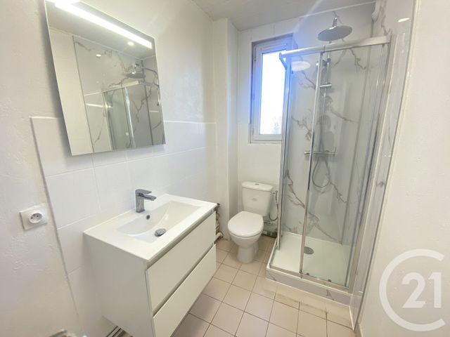 Appartement F3 à louer - 3 pièces - 66.24 m2 - VILLENEUVE LE ROI - 94 - ILE-DE-FRANCE - Century 21 Bellimmo