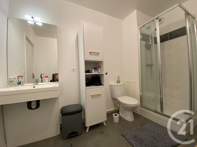 Appartement F2 à louer - 2 pièces - 41.03 m2 - MOISSY CRAMAYEL - 77 - ILE-DE-FRANCE - Century 21 Bellimmo