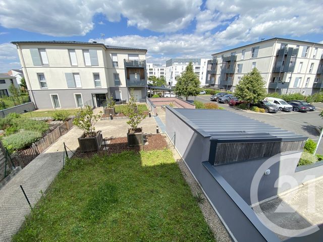 Appartement F2 à louer - 2 pièces - 41.03 m2 - MOISSY CRAMAYEL - 77 - ILE-DE-FRANCE - Century 21 Bellimmo
