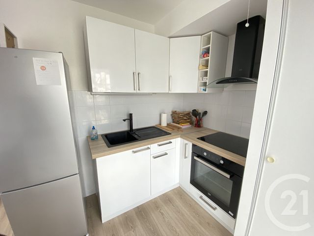 Appartement F2 à louer - 2 pièces - 41.03 m2 - MOISSY CRAMAYEL - 77 - ILE-DE-FRANCE - Century 21 Bellimmo