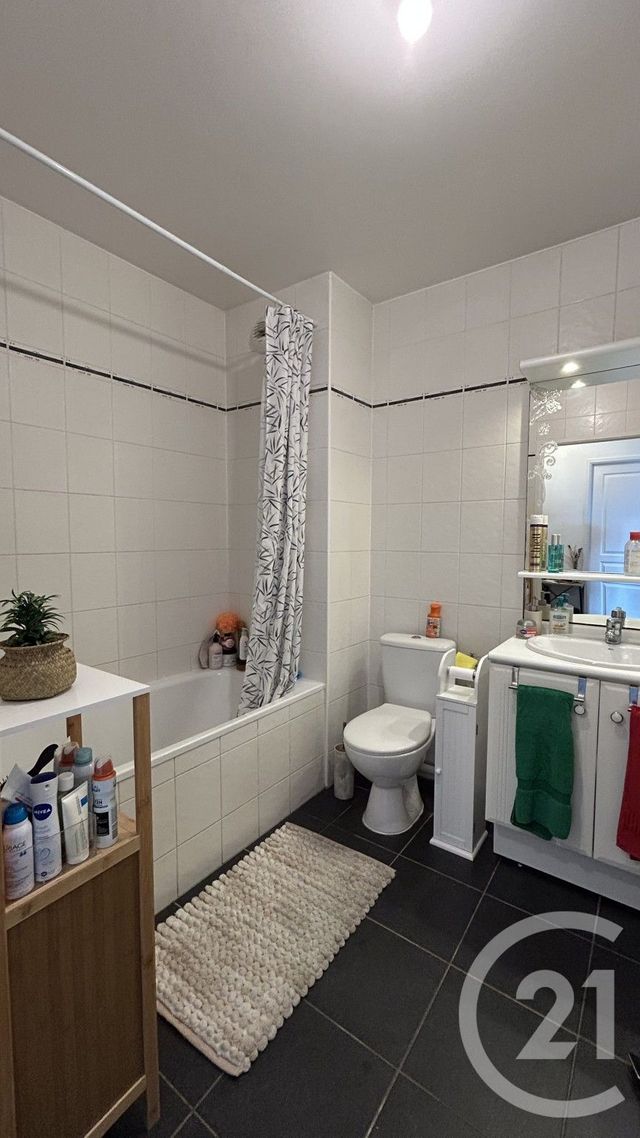 Appartement F2 à louer - 2 pièces - 33.67 m2 - MONTGERON - 91 - ILE-DE-FRANCE - Century 21 Bellimmo
