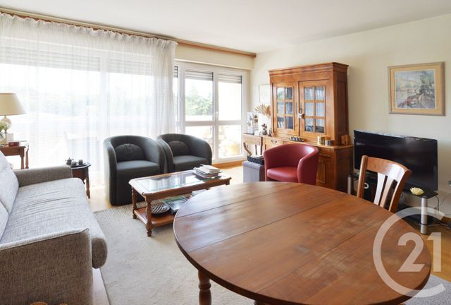 Appartement F3 à vendre - 3 pièces - 71.4 m2 - CROSNE - 91 - ILE-DE-FRANCE - Century 21 Bellimmo