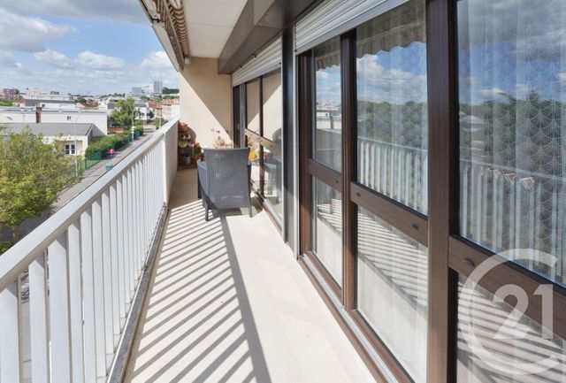 Appartement F3 à vendre - 3 pièces - 71.4 m2 - CROSNE - 91 - ILE-DE-FRANCE - Century 21 Bellimmo