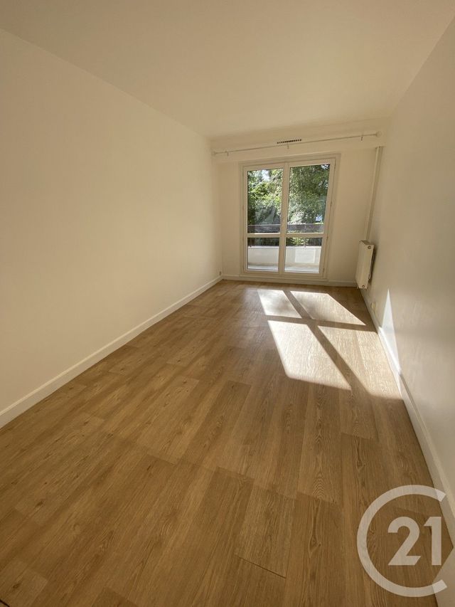 Appartement F2 à louer - 2 pièces - 53.0 m2 - YERRES - 91 - ILE-DE-FRANCE - Century 21 Bellimmo
