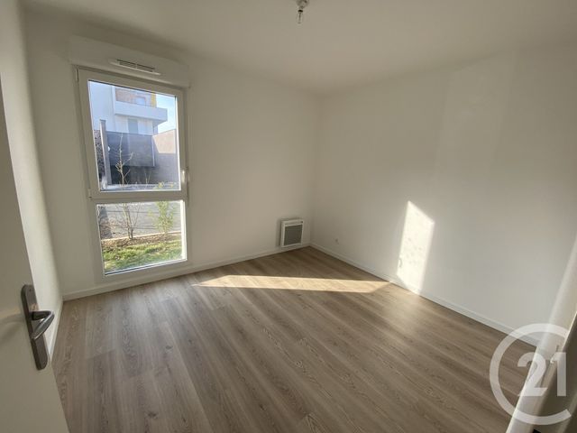 Appartement F4 à louer - 4 pièces - 81.5 m2 - MOISSY CRAMAYEL - 77 - ILE-DE-FRANCE - Century 21 Bellimmo