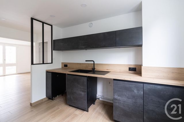 Appartement F2 à louer - 2 pièces - 51.77 m2 - YERRES - 91 - ILE-DE-FRANCE - Century 21 Bellimmo