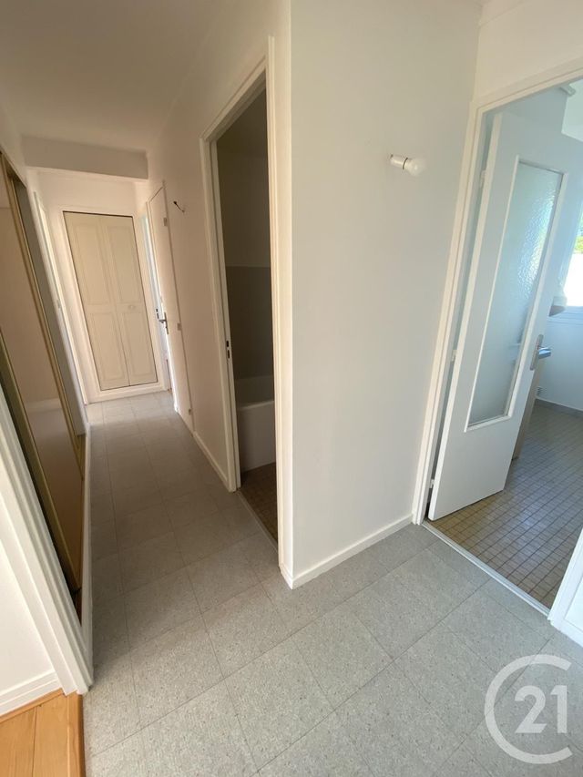 Appartement F4 à louer - 4 pièces - 65.84 m2 - BRUNOY - 91 - ILE-DE-FRANCE - Century 21 Bellimmo