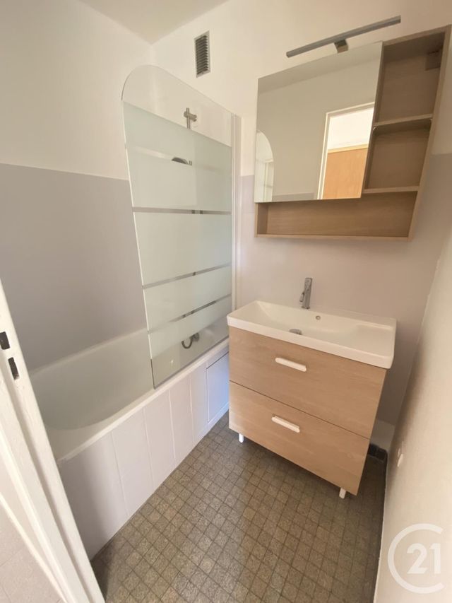 Appartement F4 à louer - 4 pièces - 65.84 m2 - BRUNOY - 91 - ILE-DE-FRANCE - Century 21 Bellimmo