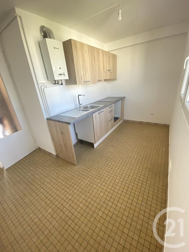 Appartement F4 à louer - 4 pièces - 65.84 m2 - BRUNOY - 91 - ILE-DE-FRANCE - Century 21 Bellimmo