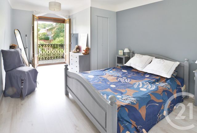maison à vendre - 8 pièces - 160.0 m2 - CROSNE - 91 - ILE-DE-FRANCE - Century 21 Bellimmo