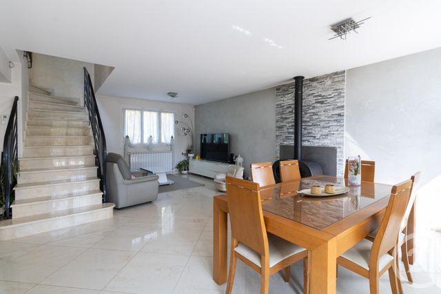 maison à vendre - 5 pièces - 230.0 m2 - YERRES - 91 - ILE-DE-FRANCE - Century 21 Bellimmo
