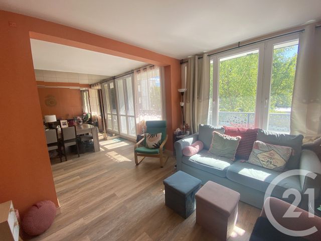 Appartement F3 à louer - 3 pièces - 63.45 m2 - CROSNE - 91 - ILE-DE-FRANCE - Century 21 Bellimmo